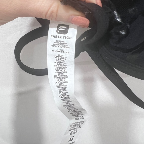 Fabletics cutout bra top size xs - Picture 5 of 8